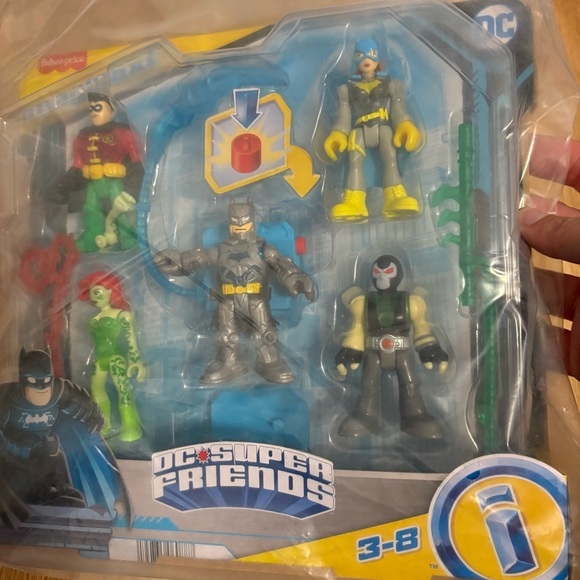 Imaginext DC Super Friends Batman Battle 5 Figures Batgirl Poison Ivy Robin Bane - Picture 3 of 5